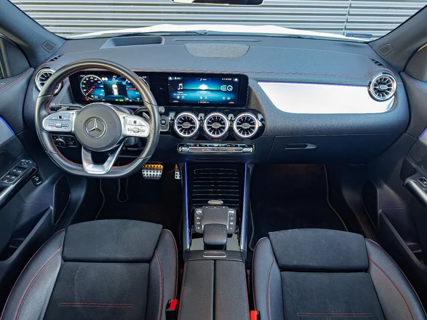 EQA 300 4Matic PANO.NIGHT.MEMORY.360 HUD