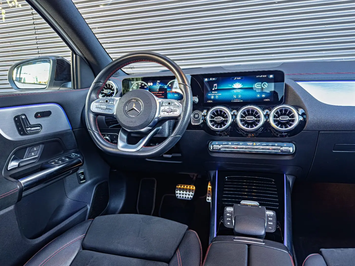 EQA 300 4Matic PANO.NIGHT.MEMORY.360 HUD