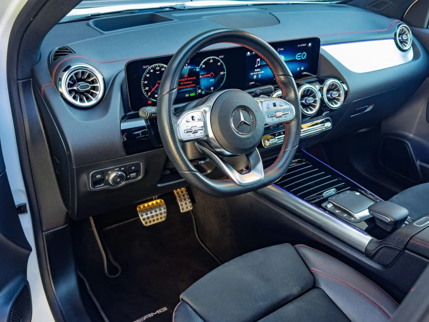 EQA 300 4Matic PANO.NIGHT.MEMORY.360 HUD