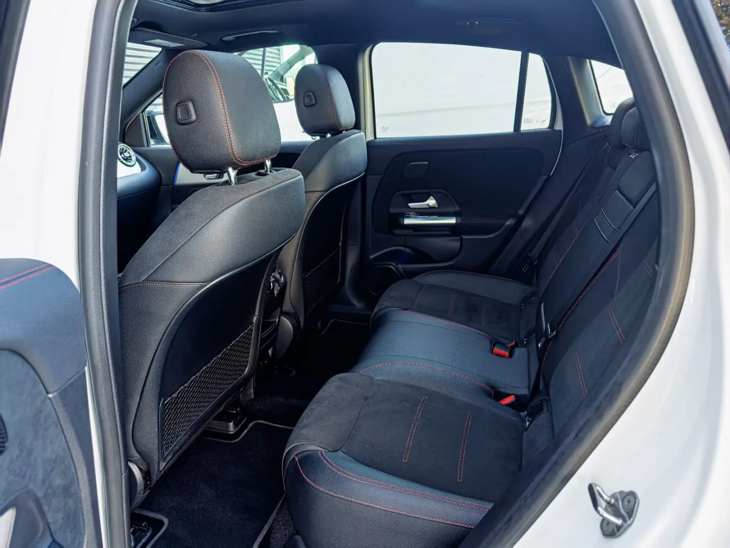 EQA 300 4Matic PANO.NIGHT.MEMORY.360 HUD