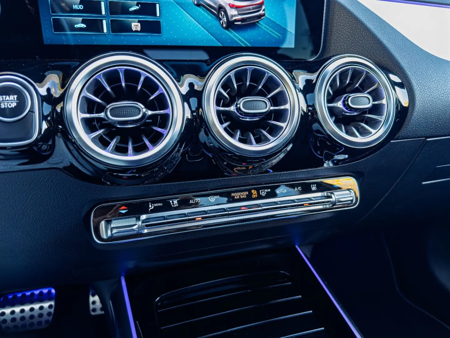 EQA 300 4Matic PANO.NIGHT.MEMORY.360 HUD