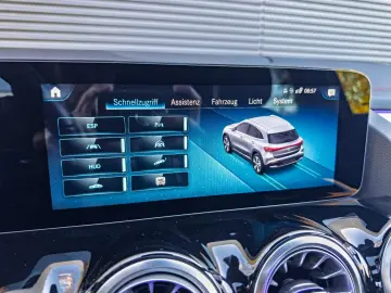 EQA 300 4Matic PANO.NIGHT.MEMORY.360 HUD