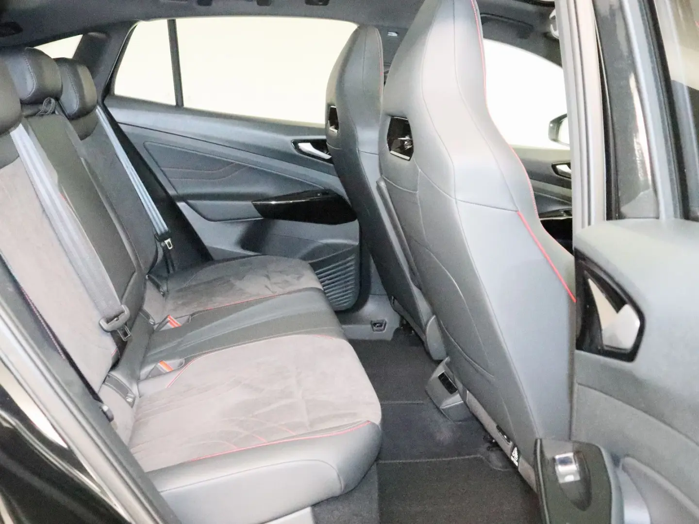 ID.5 GTX 4Motion AHK 360  MATRIX-LED PANO HUD