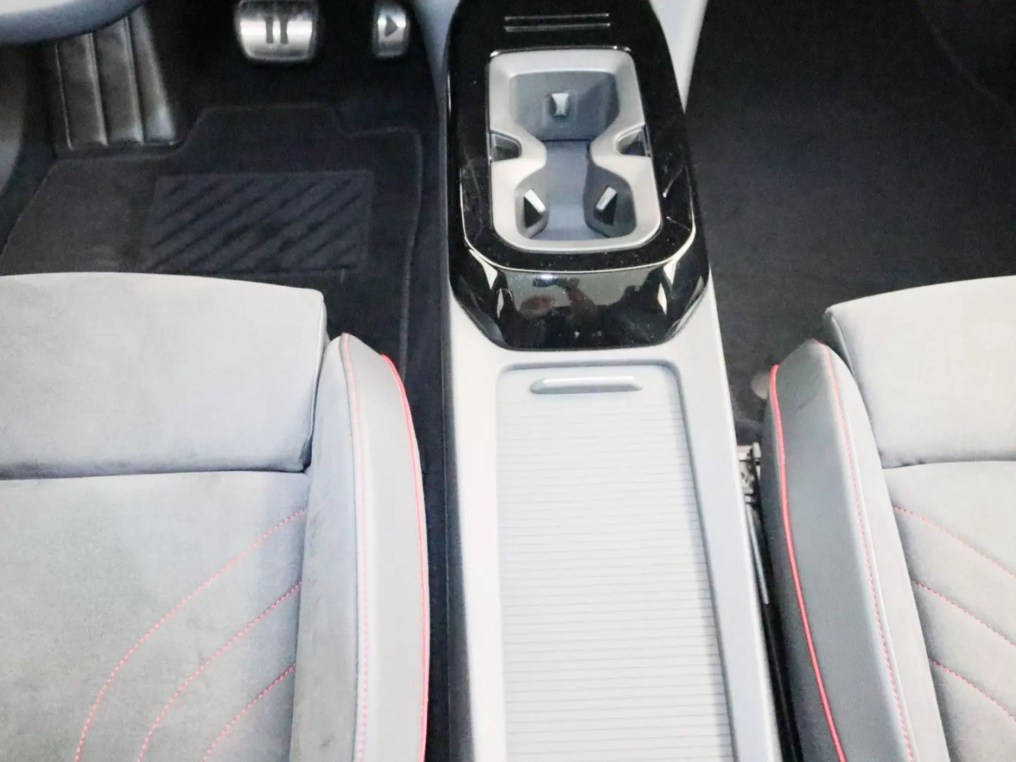 ID.5 GTX 4Motion AHK 360  MATRIX-LED PANO HUD