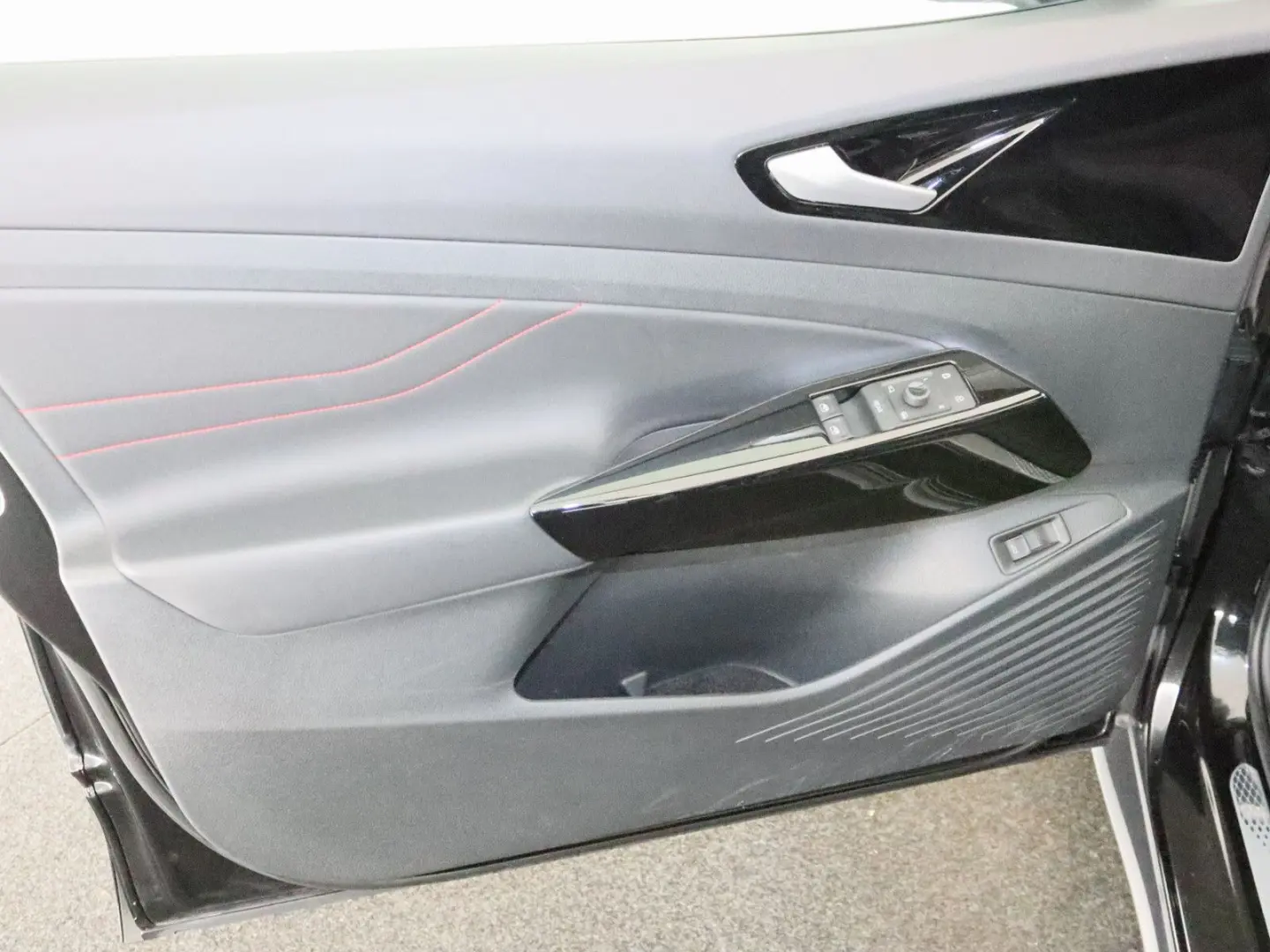 ID.5 GTX 4Motion AHK 360  MATRIX-LED PANO HUD