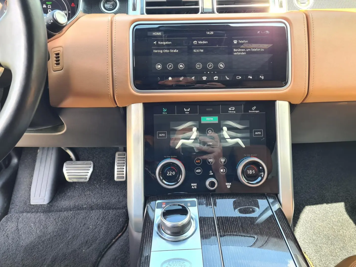 Range Rover Autobiography Hybrid