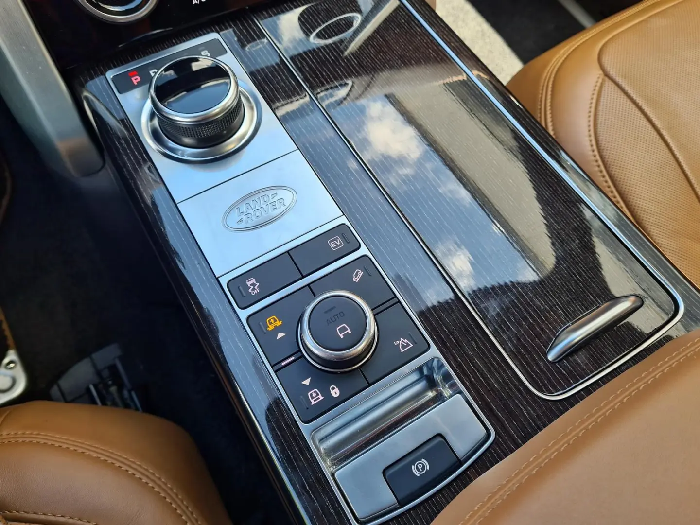 Range Rover Autobiography Hybrid