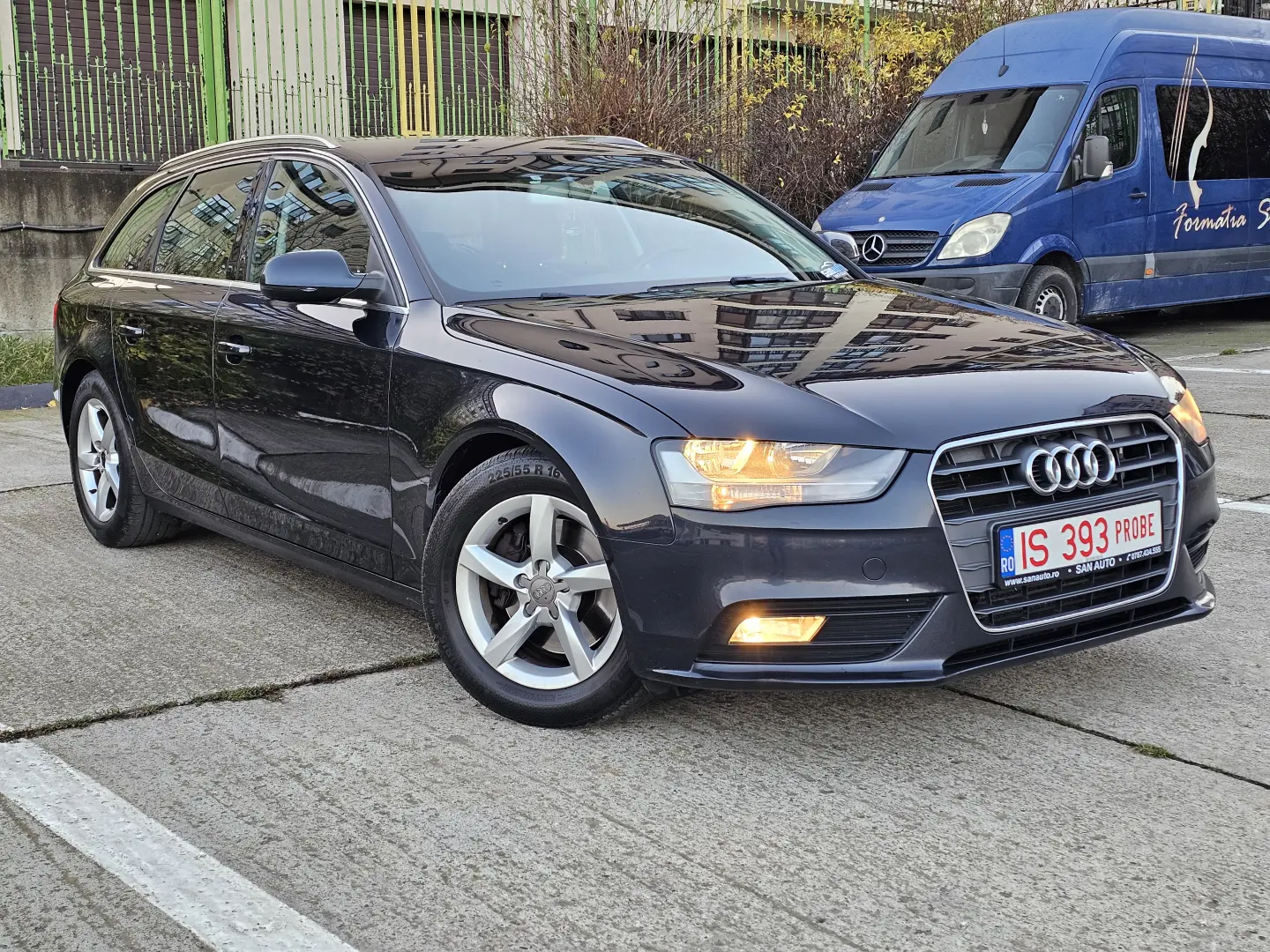 Audi A4 2012 2.0 TDI 143 CP euro 5 automata
