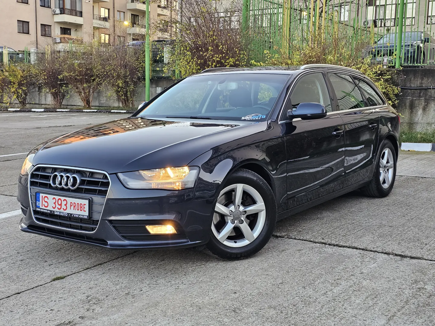Audi A4 2012 2.0 TDI 143 CP euro 5 automata
