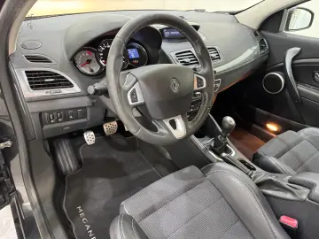 RENAULT MEGAN GT 2.0TURBO 210CP