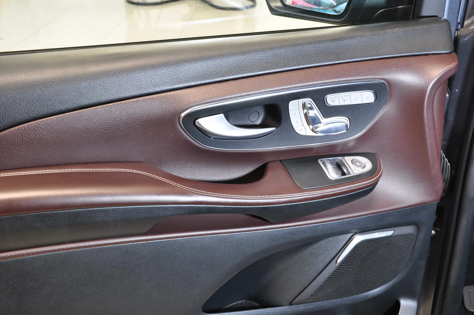 MB V220 d 4Matic EXKLUSIV AMG Sc Ventilate BURMESTER