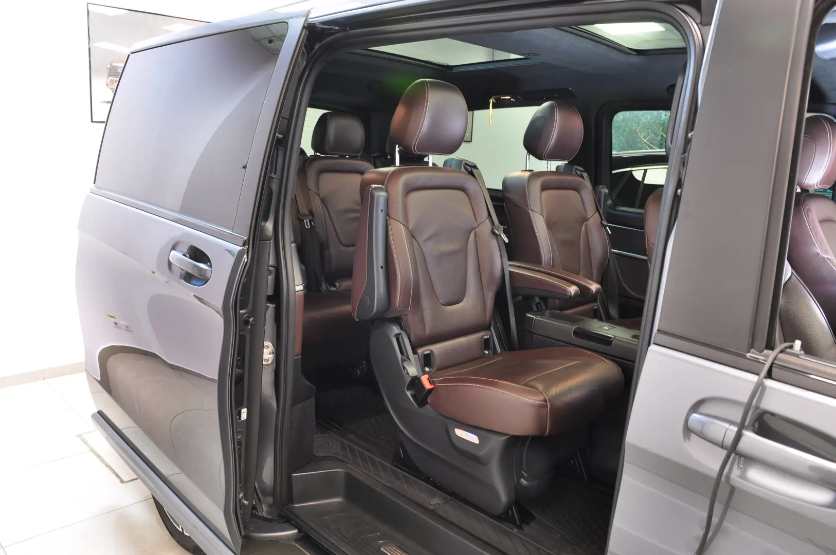 MB V220 d 4Matic EXKLUSIV AMG Sc Ventilate BURMESTER