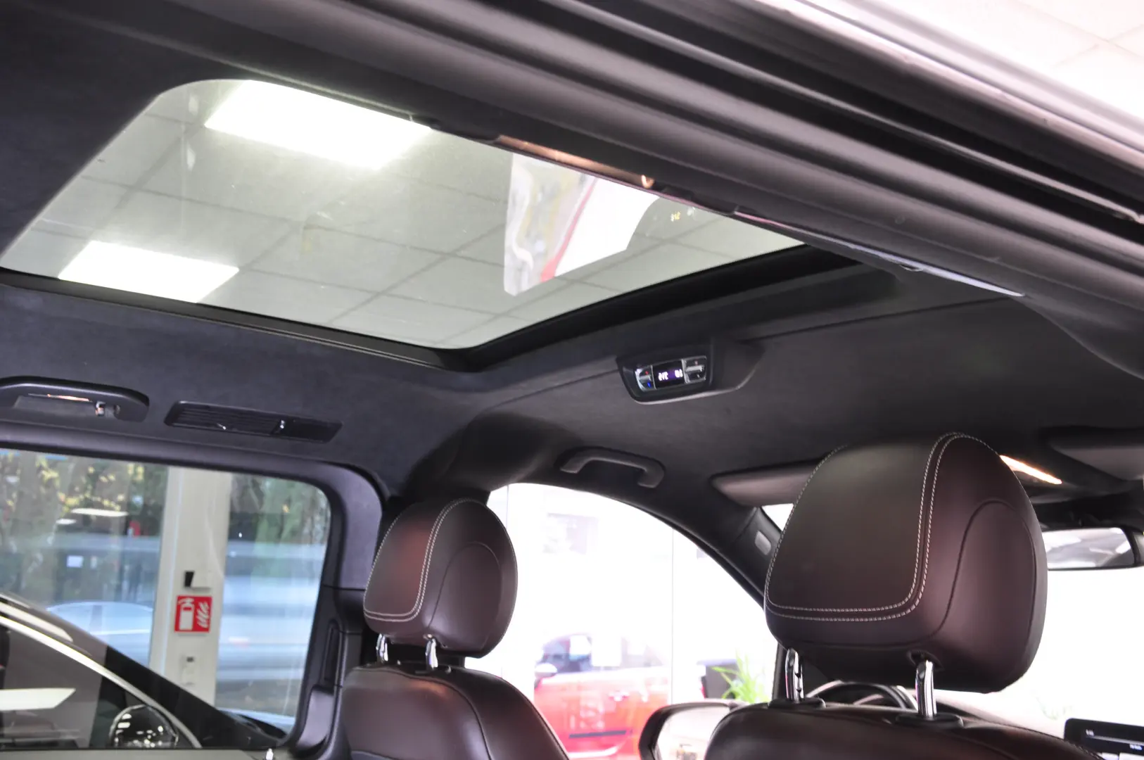 MB V220 d 4Matic EXKLUSIV AMG Sc Ventilate BURMESTER