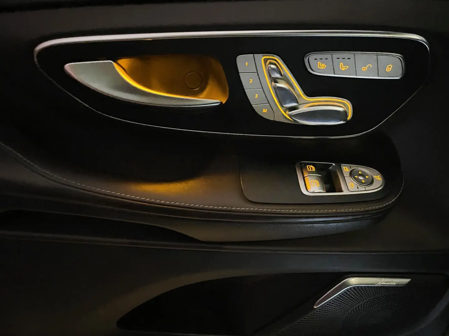 MB V220 d 4Matic EXKLUSIV AMG Sc Ventilate BURMESTER