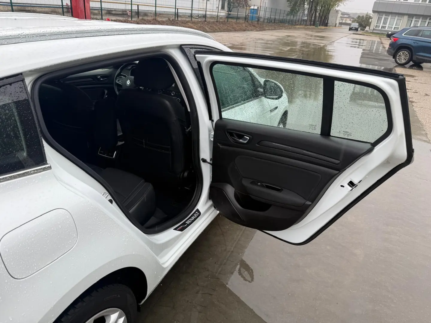 RENAULTMEGANE IV  GRAND TOUR 1.3 TCE