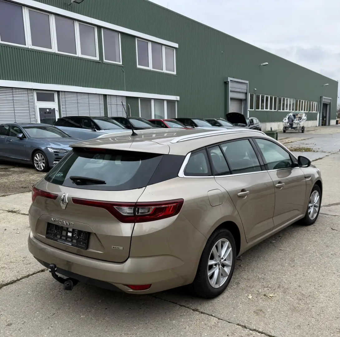 RENAULT MEGANE IV GRANDTOUR 1.5dCI ENERGY ECO2 BUSSINES