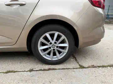 RENAULT MEGANE IV GRANDTOUR 1.5dCI ENERGY ECO2 BUSSINES