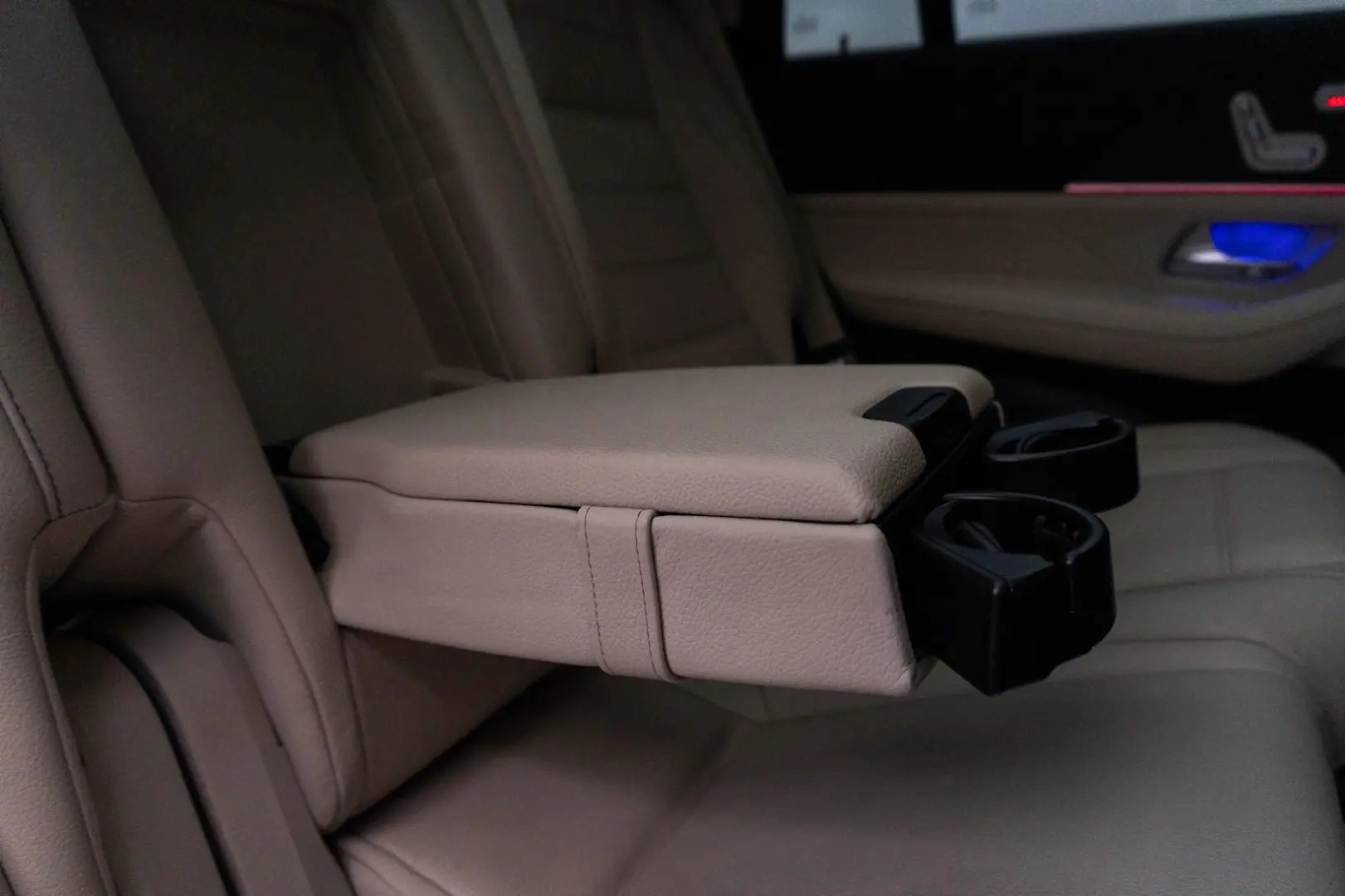 MERCEDES BENZ GLS 400D 4MATIC  7 LOCURI   AMG LINE