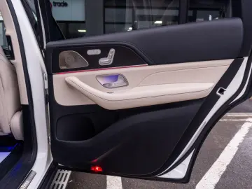 MERCEDES BENZ GLS 400D 4MATIC  7 LOCURI   AMG LINE