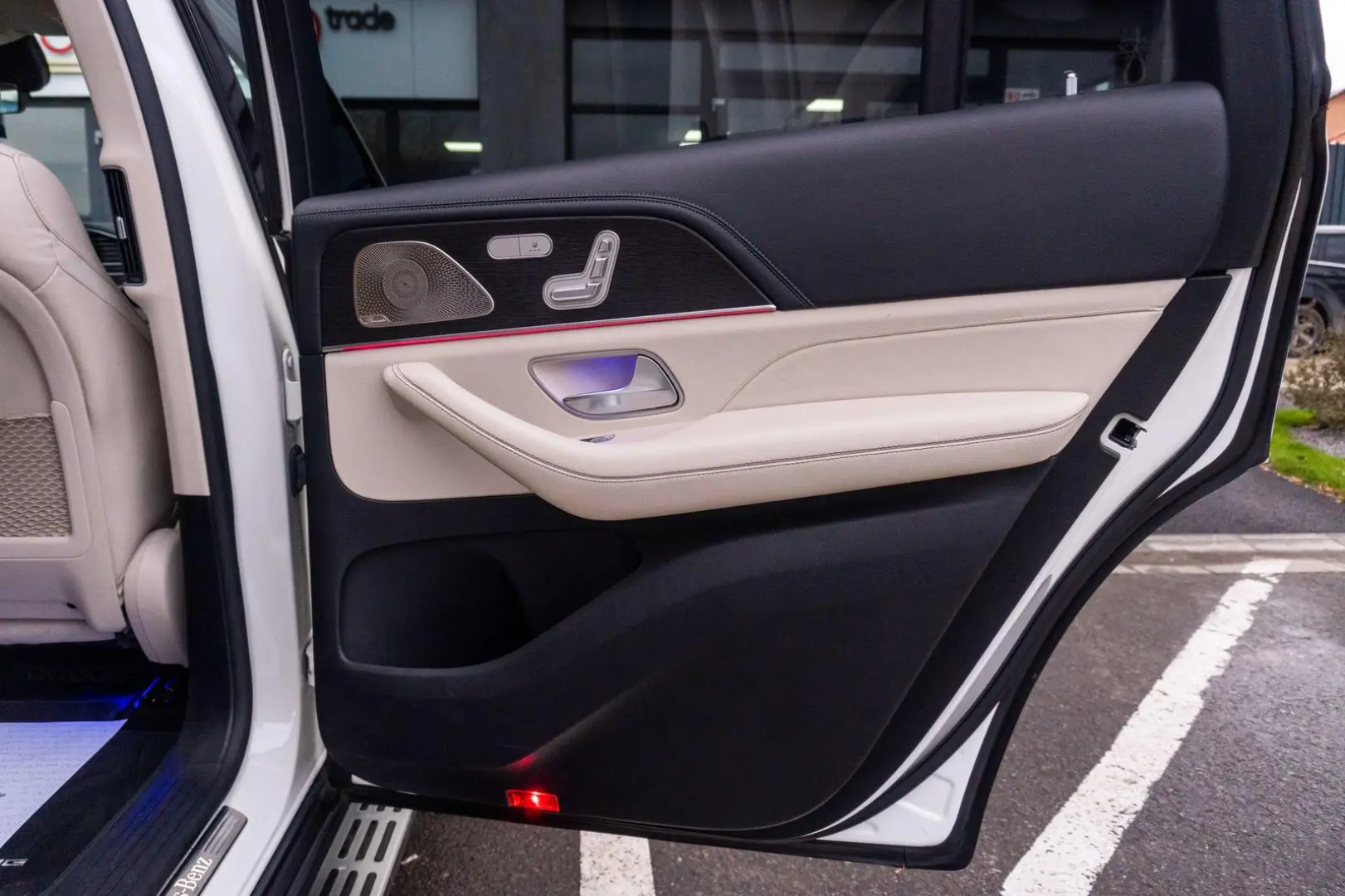 MERCEDES BENZ GLS 400D 4MATIC  7 LOCURI   AMG LINE