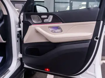 MERCEDES BENZ GLS 400D 4MATIC  7 LOCURI   AMG LINE