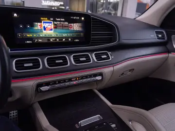 MERCEDES BENZ GLS 400D 4MATIC  7 LOCURI   AMG LINE