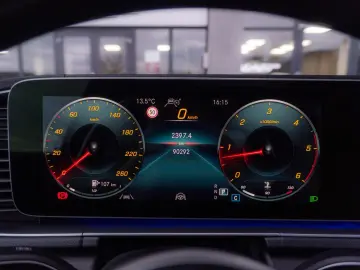 MERCEDES BENZ GLS 400D 4MATIC  7 LOCURI   AMG LINE