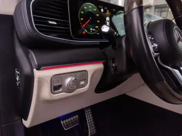 MERCEDES BENZ GLS 400D 4MATIC  7 LOCURI   AMG LINE