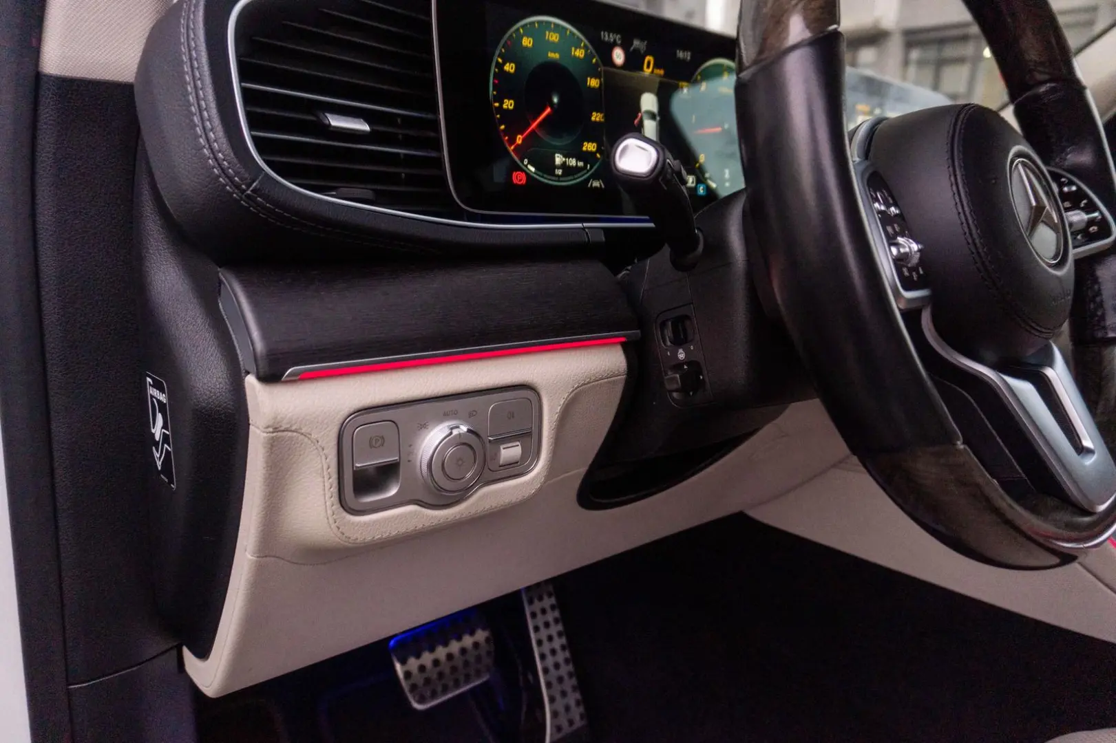 MERCEDES BENZ GLS 400D 4MATIC  7 LOCURI   AMG LINE