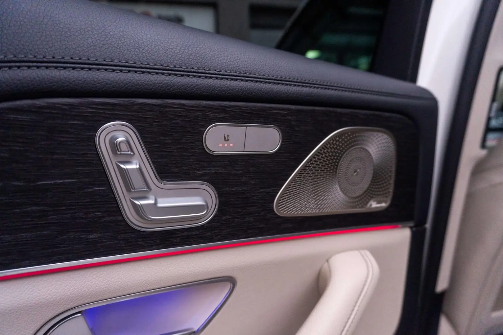 MERCEDES BENZ GLS 400D 4MATIC  7 LOCURI   AMG LINE