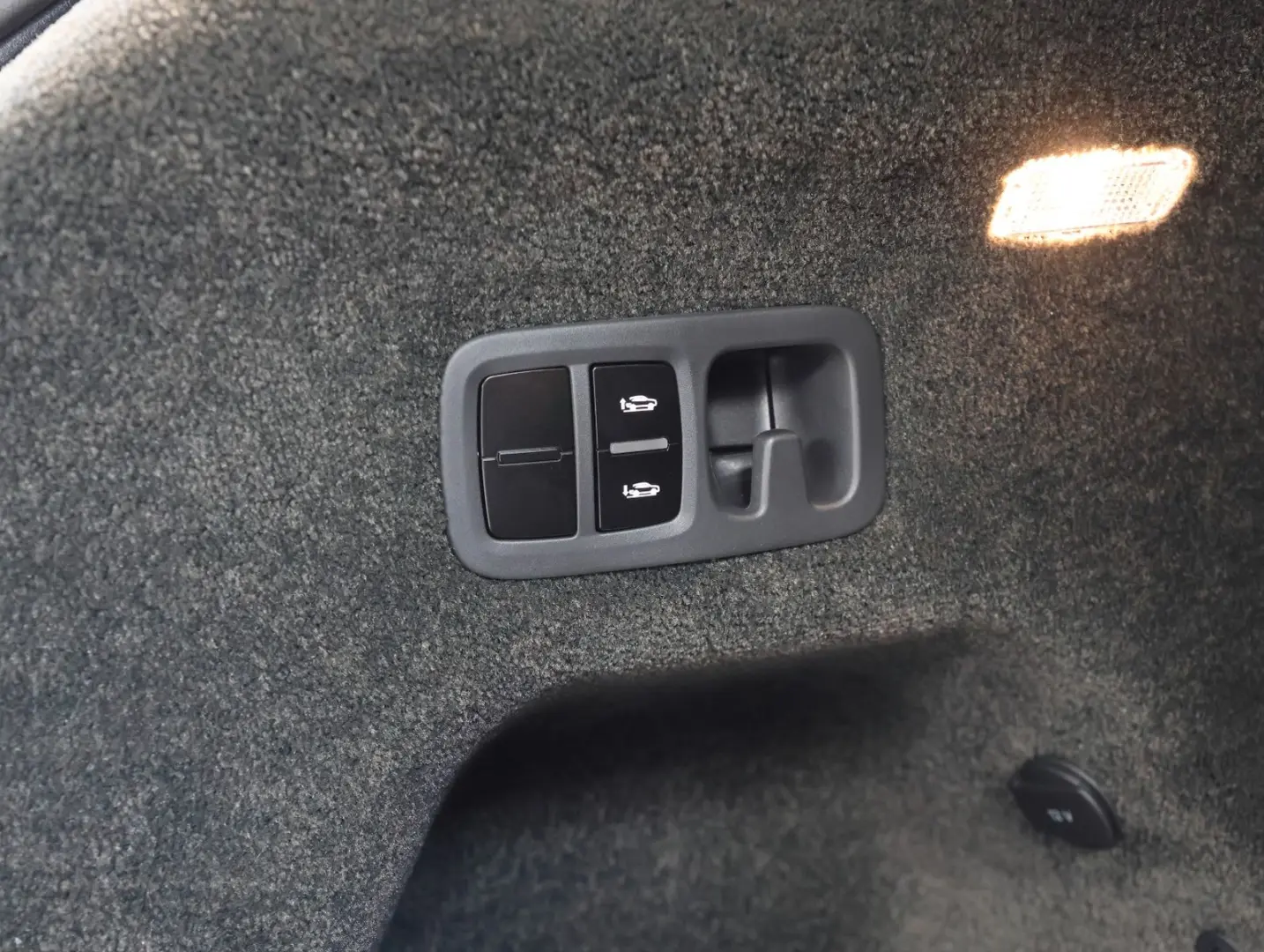 Bentayga 4.0 V8 EWB 4WD