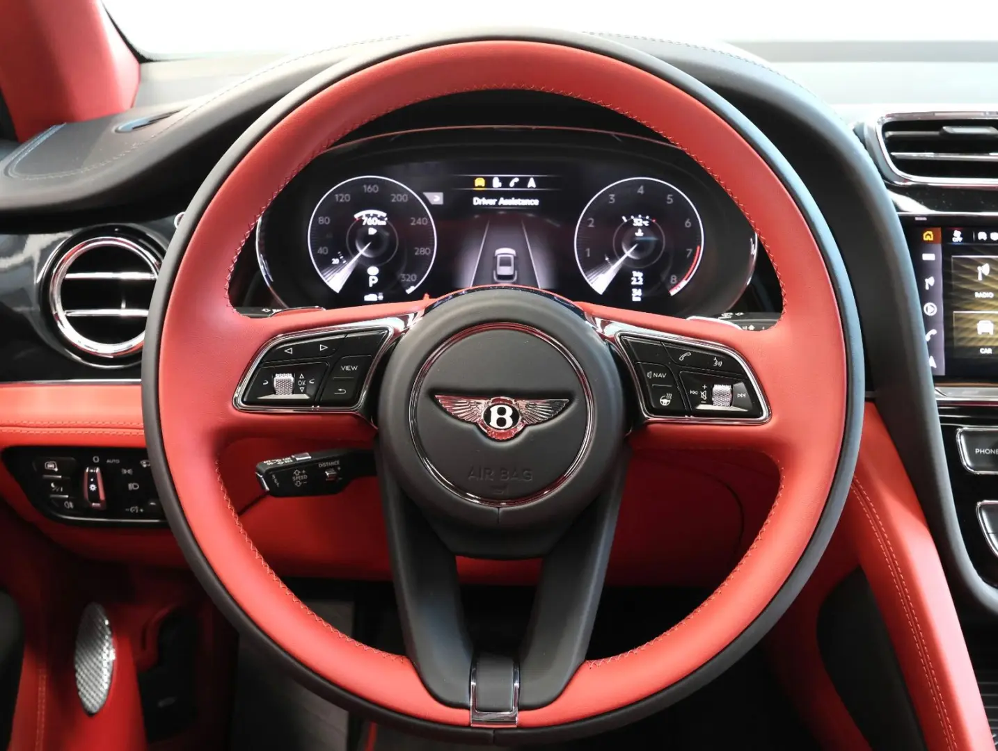 Bentayga 4.0 V8 EWB 4WD