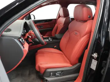 Bentayga 4.0 V8 EWB 4WD