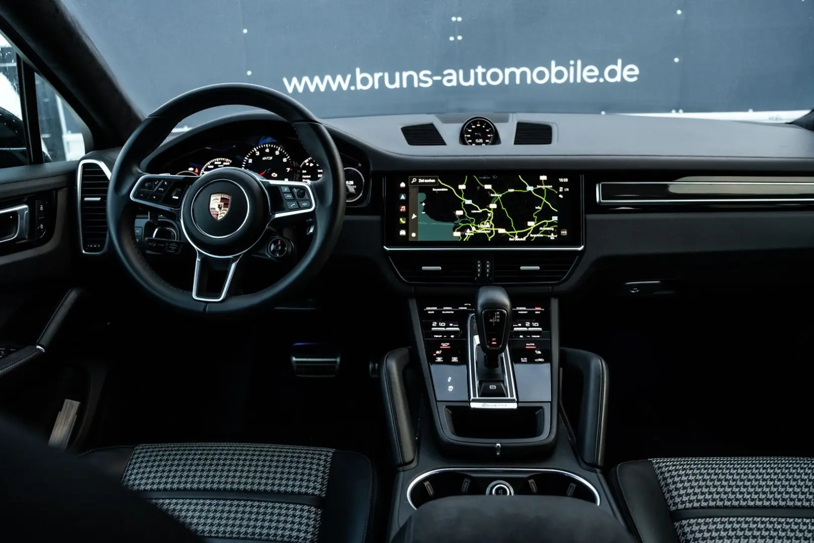 Porsche Cayenne Coupe GTS