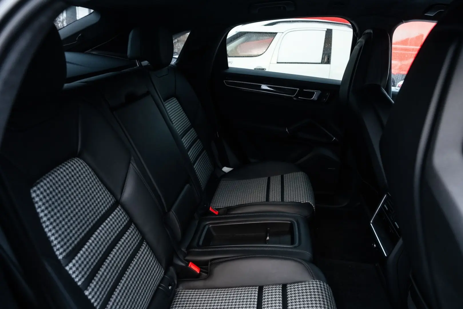 Porsche Cayenne Coupe GTS