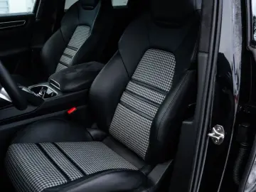 Porsche Cayenne Coupe GTS