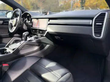 Porsche CAYENNE COUPE