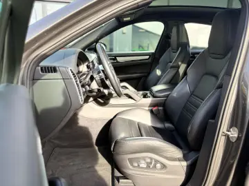 Porsche CAYENNE COUPE