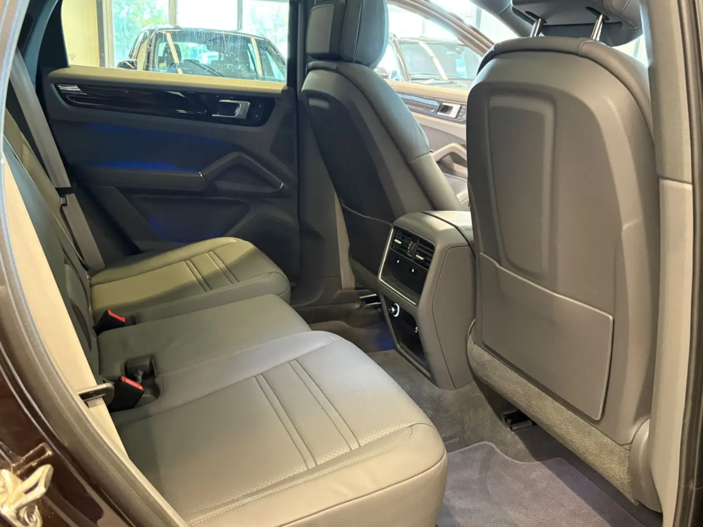 Porsche Cayenne Coupe Platinum Edition