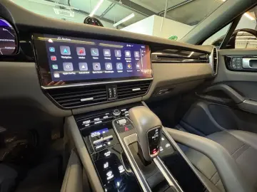 Porsche Cayenne Coupe Platinum Edition