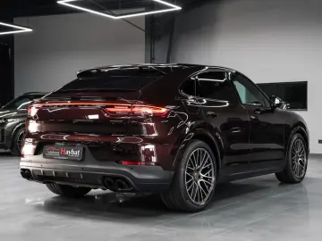 Porsche Cayenne Coupe