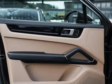 Porsche Cayenne Coupe