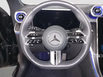 GLC 200 4M AMG AHK Pano-Dach Distronic 360