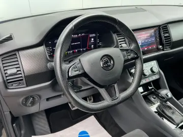 Kodiaq Sportline 4x4 7-Sitzer LED AHK Virtual SH