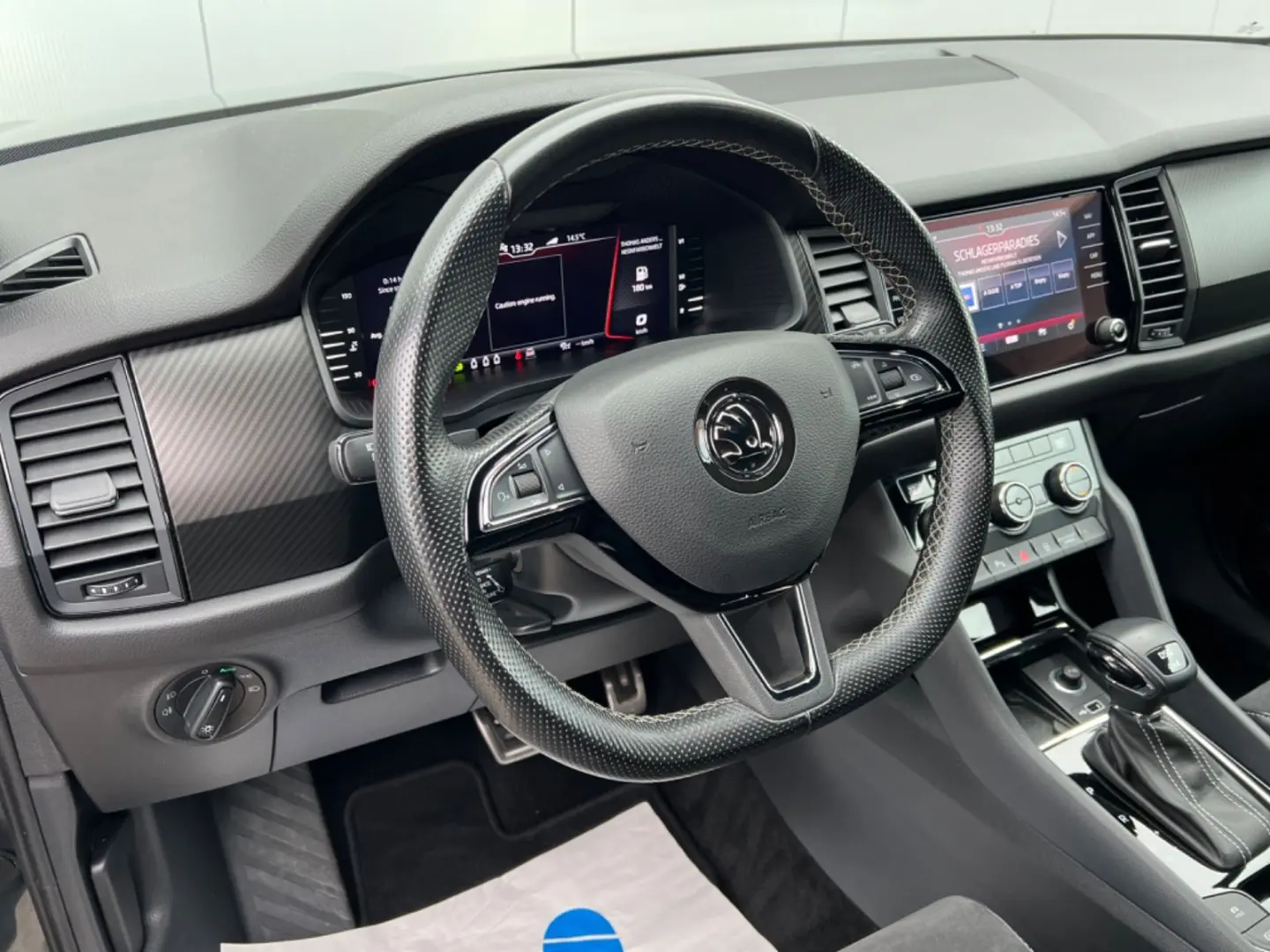 Kodiaq Sportline 4x4 7-Sitzer LED AHK Virtual SH