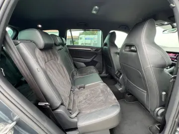 Kodiaq Sportline 4x4 7-Sitzer LED AHK Virtual SH