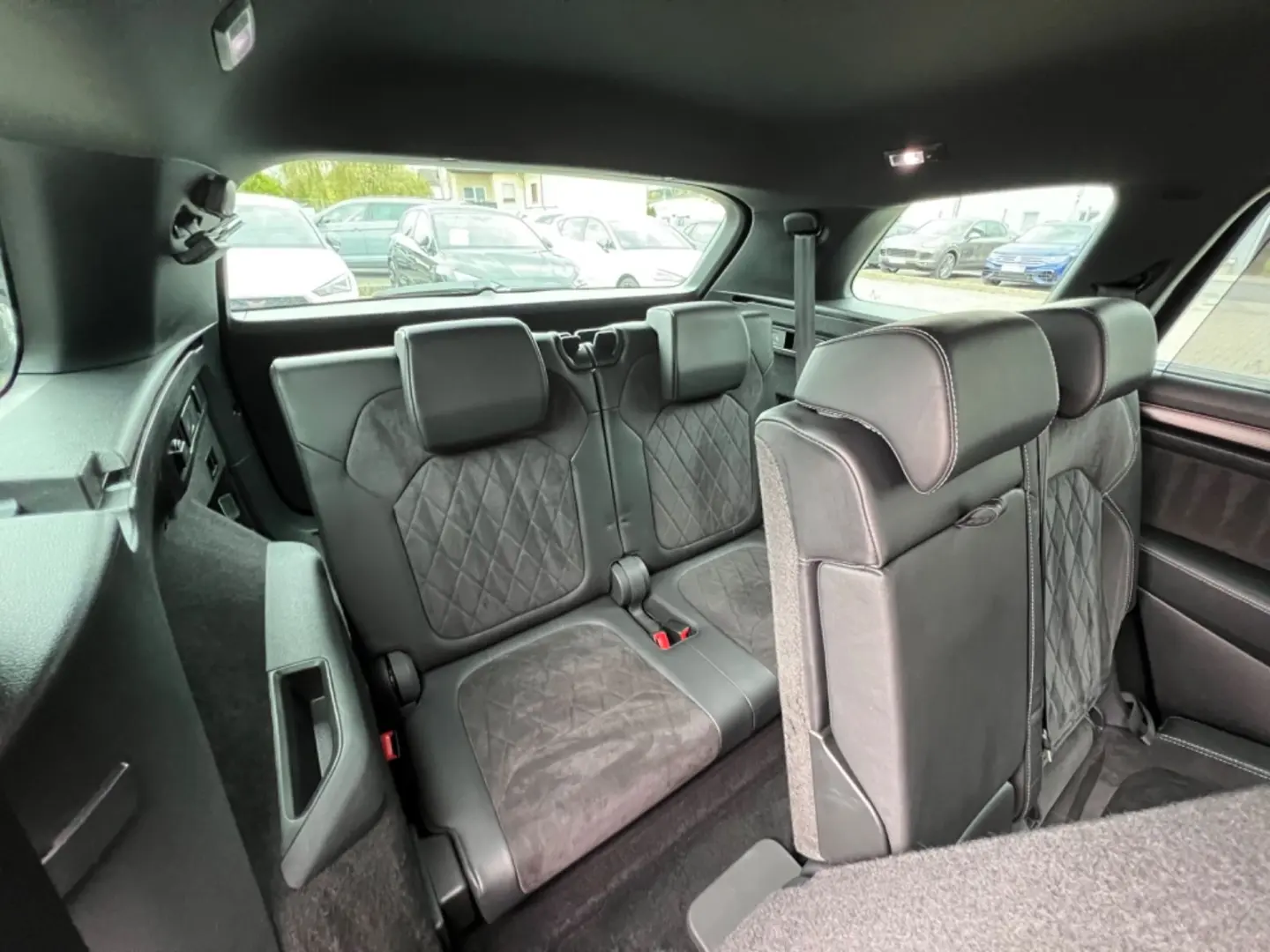 Kodiaq Sportline 4x4 7-Sitzer LED AHK Virtual SH