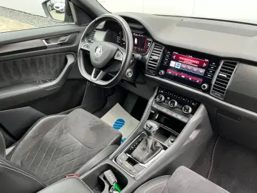 Kodiaq Sportline 4x4 7-Sitzer LED AHK Virtual SH