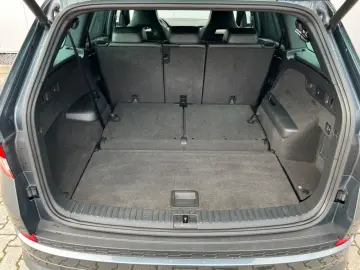 Kodiaq Sportline 4x4 7-Sitzer LED AHK Virtual SH