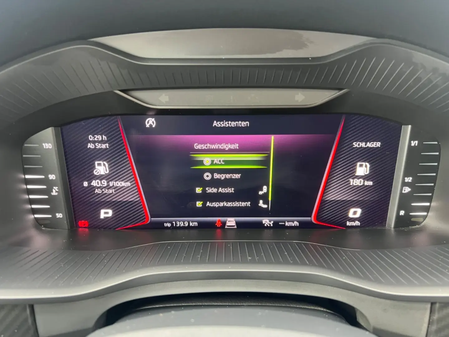 Kodiaq Sportline 4x4 7-Sitzer LED AHK Virtual SH